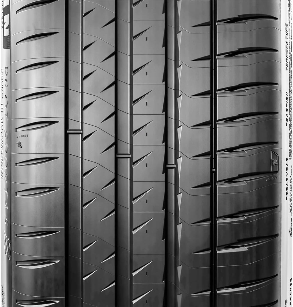 245/40ZR18 Summer Tire C36081