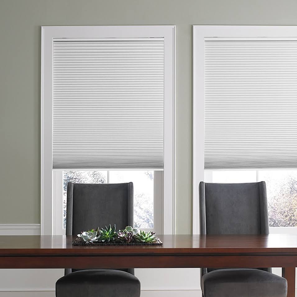 Cordless Blackout Cellular Shade in Snow W57644