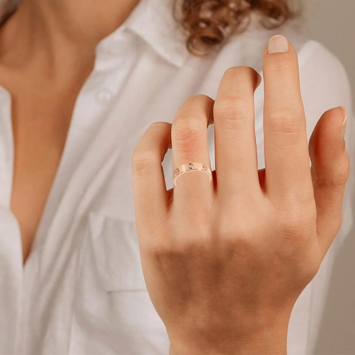 18k Rose Gold Wedding Band with 1 Diamond Z570