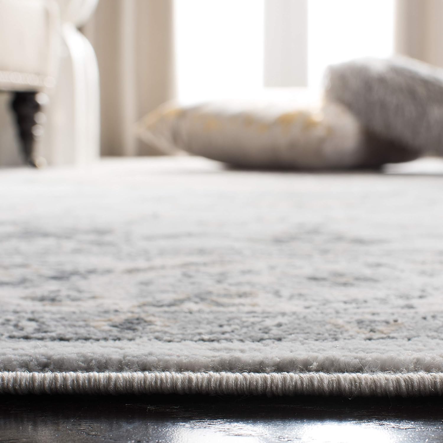 9' x 12' Light Grey/Cream Oriental Non-Shedding Area Rug G7084