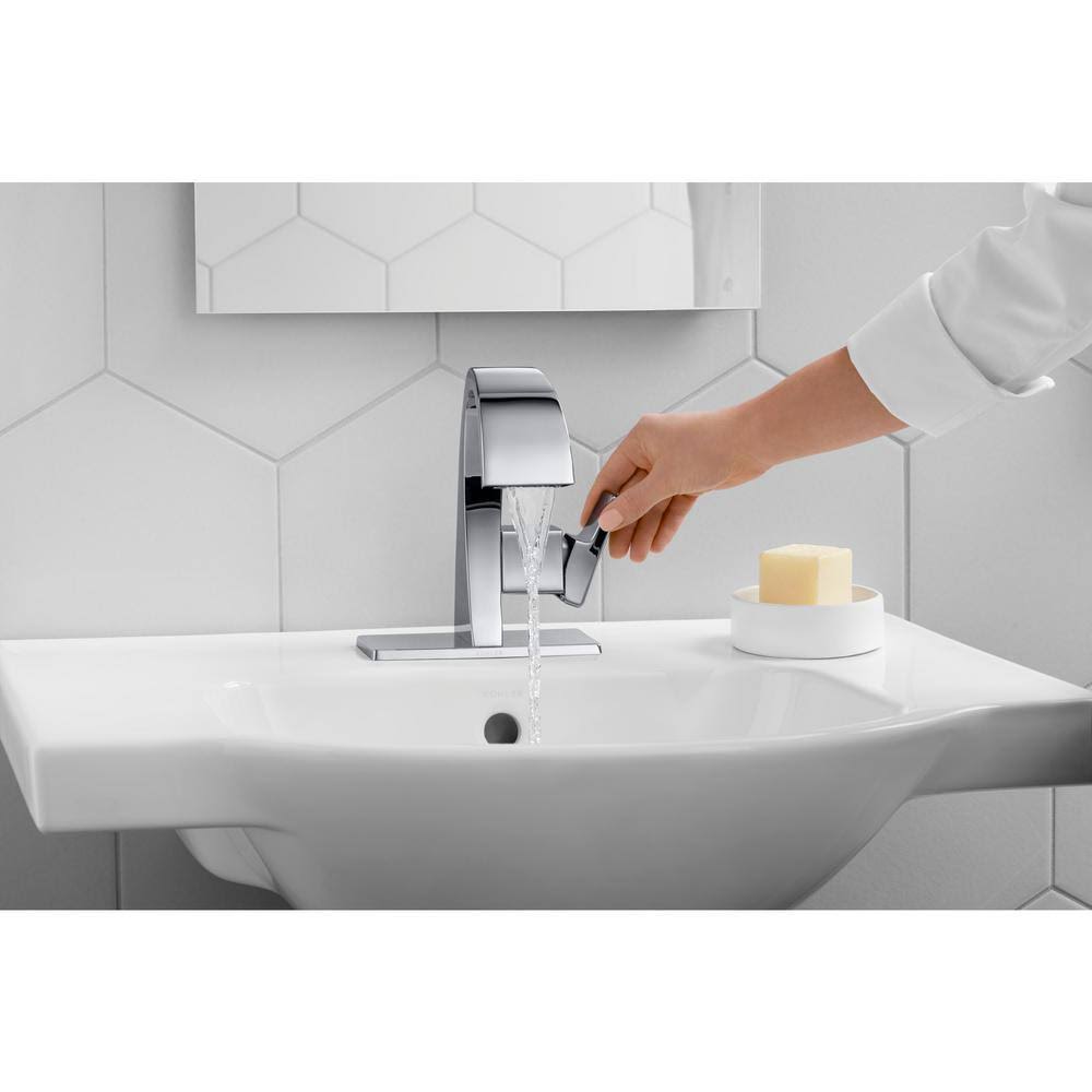 Polished Chrome Single-Hole Single-Handle Bathroom Faucet E8368