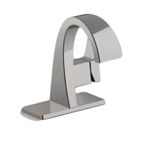 Polished Chrome Single-Hole Single-Handle Bathroom Faucet E8368