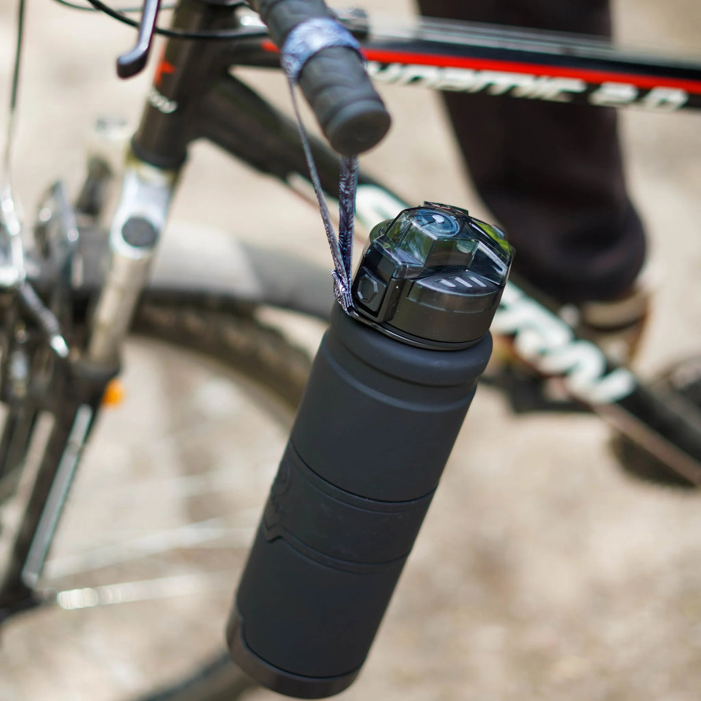 700ml Leak-proof Plastic Water Bottle N47796