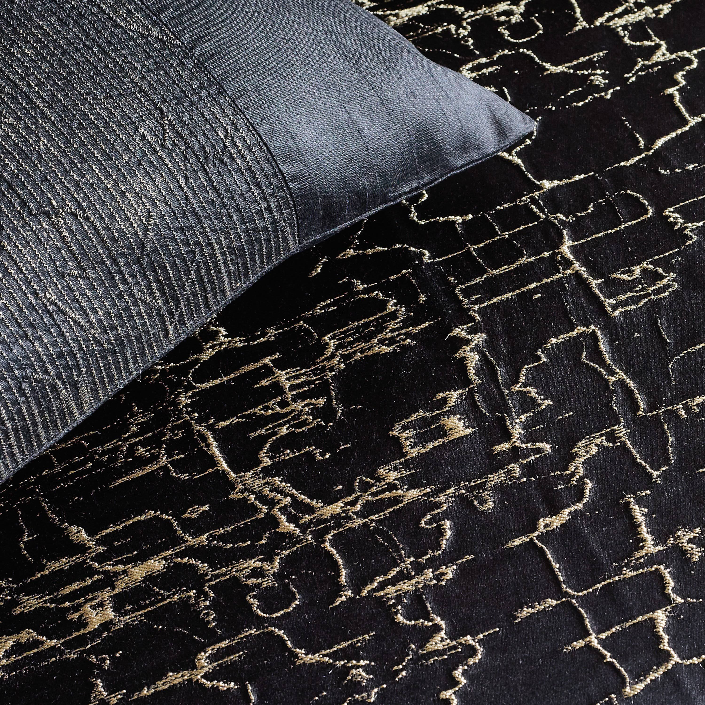 Onyx Standard Sham - Black T3092