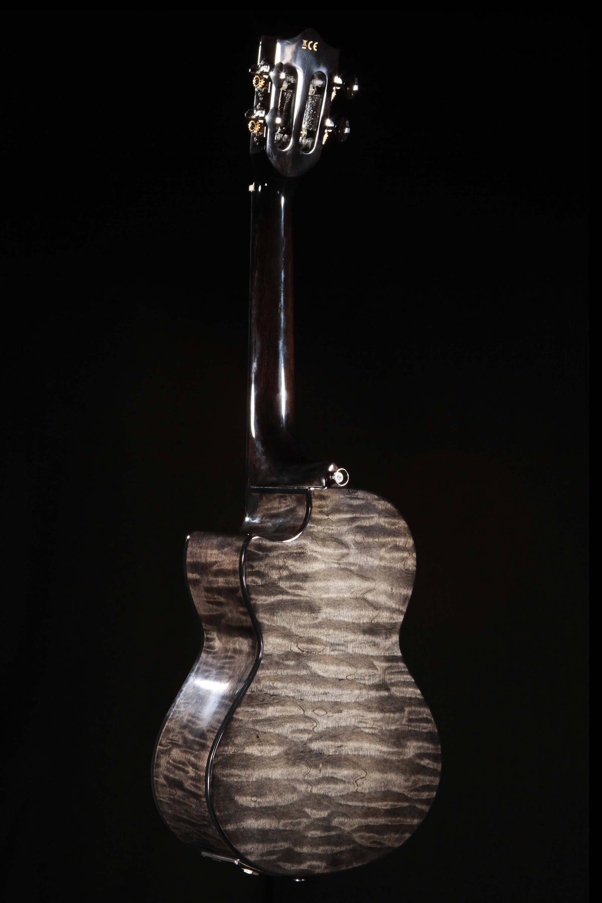 Black Quilted Maple J731383