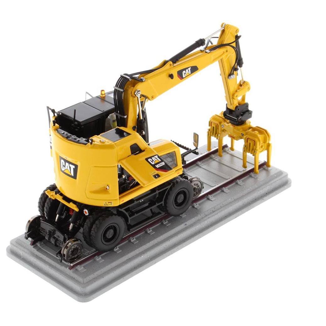 Safety Yellow Wheeled Excavator 1/50 Diecast Model A54881