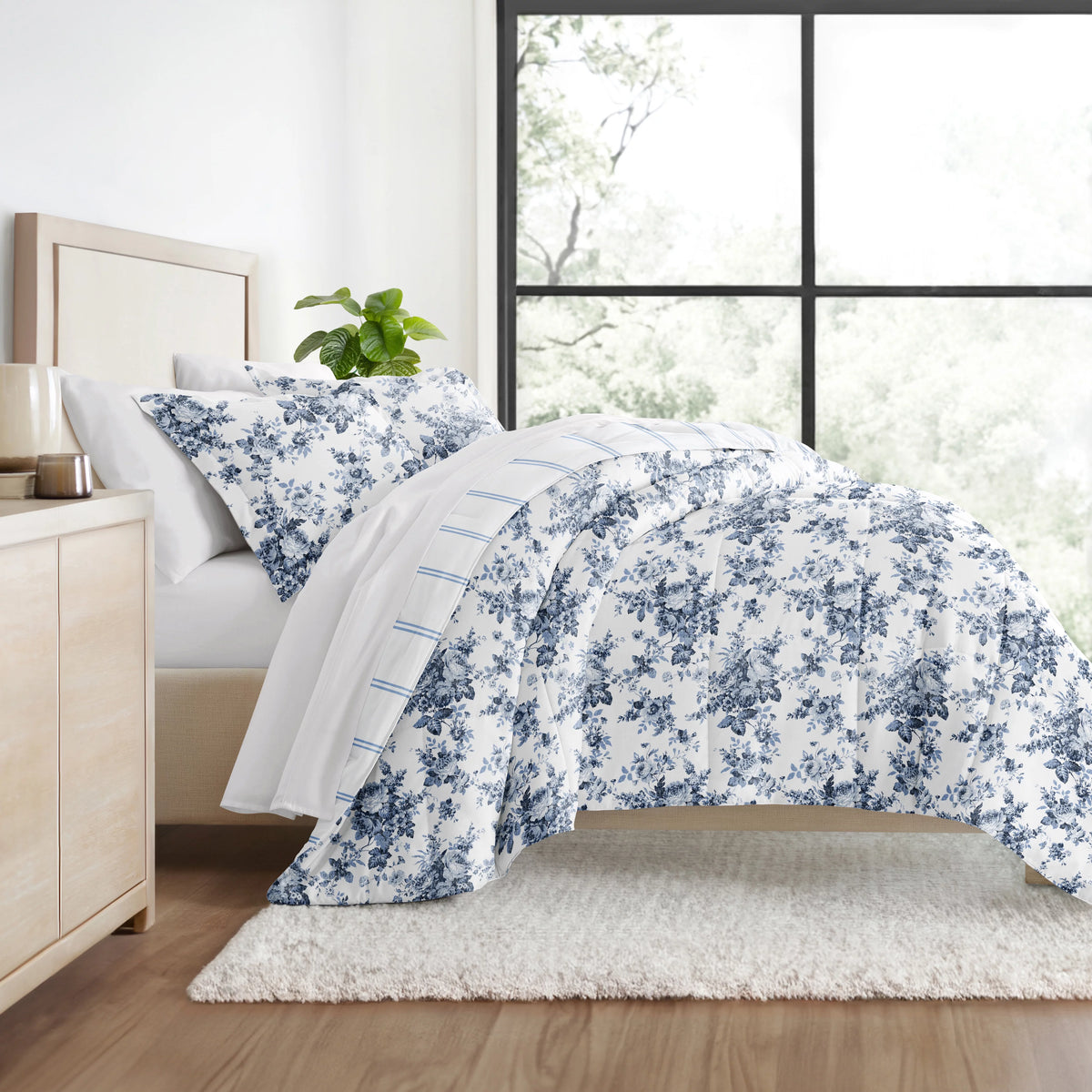 Cabbage Rose Stripe Ultra Soft Reversible Comforter Bed Set B351