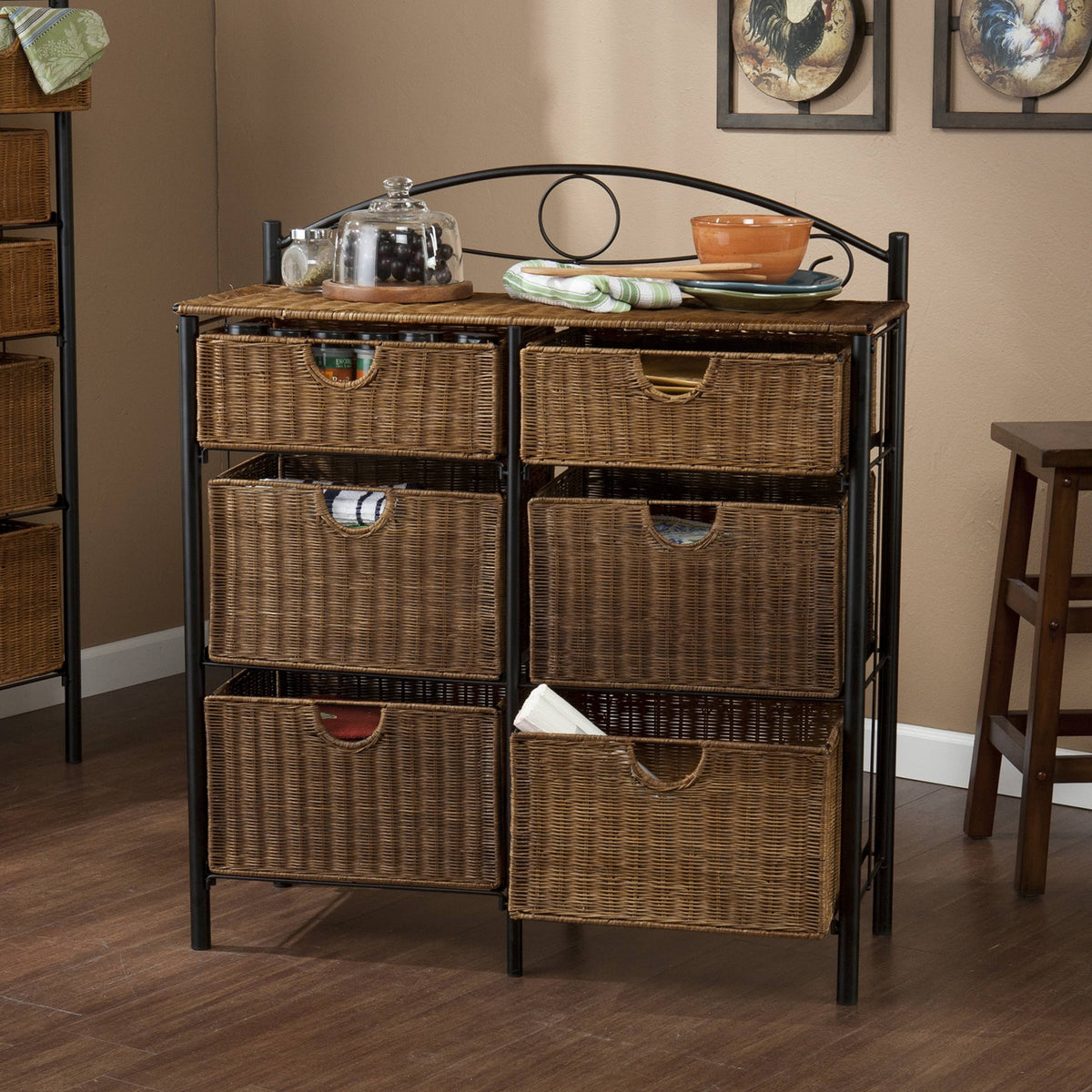 Black/Brown Iron/Wicker Storage Chest S462