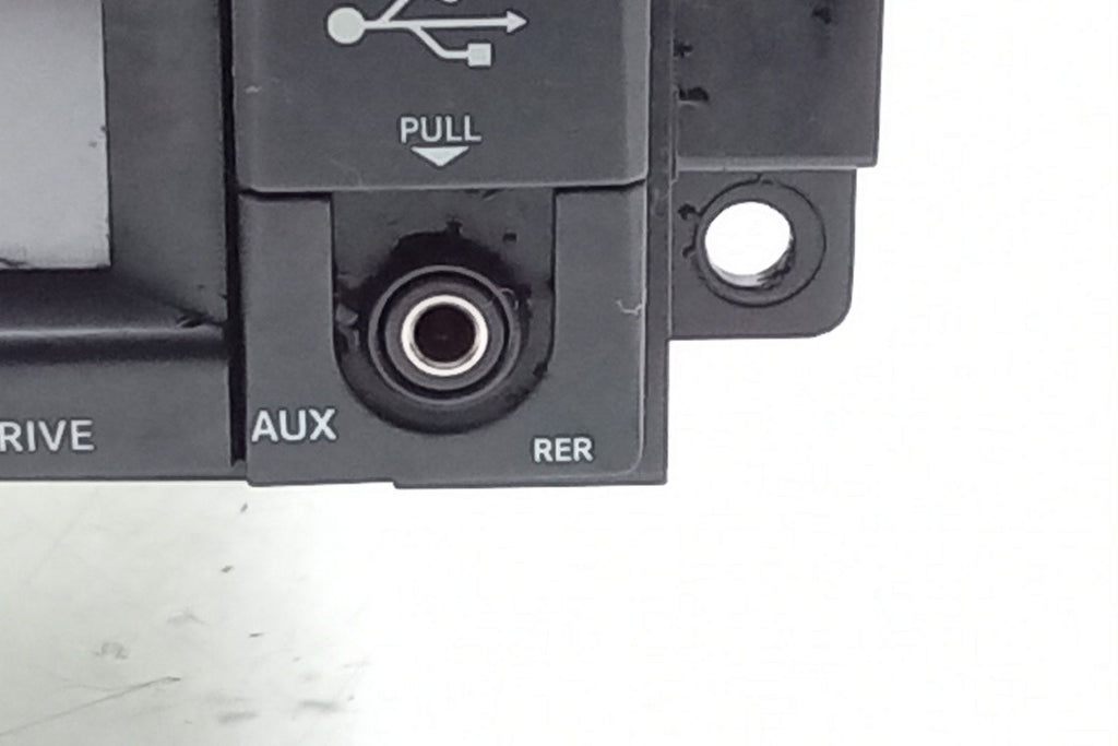OEM CD Player Radio with Navigation F34660