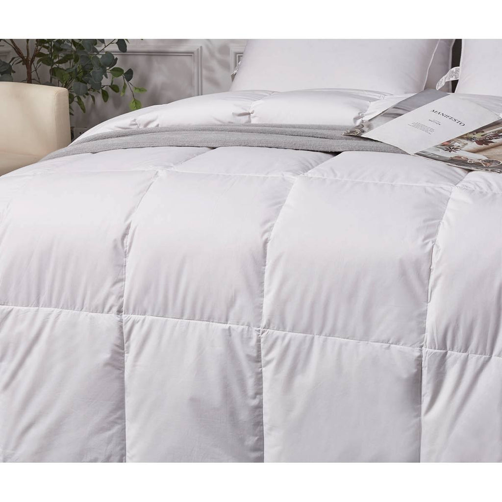White Down Fiber Comforter Full/Queen D2960