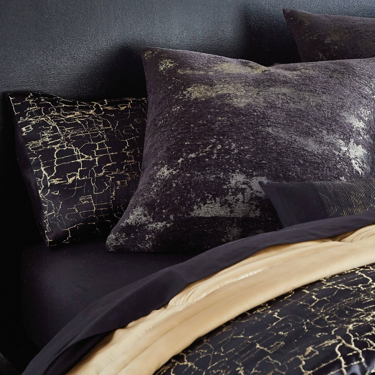 Onyx Standard Sham - Black T3092