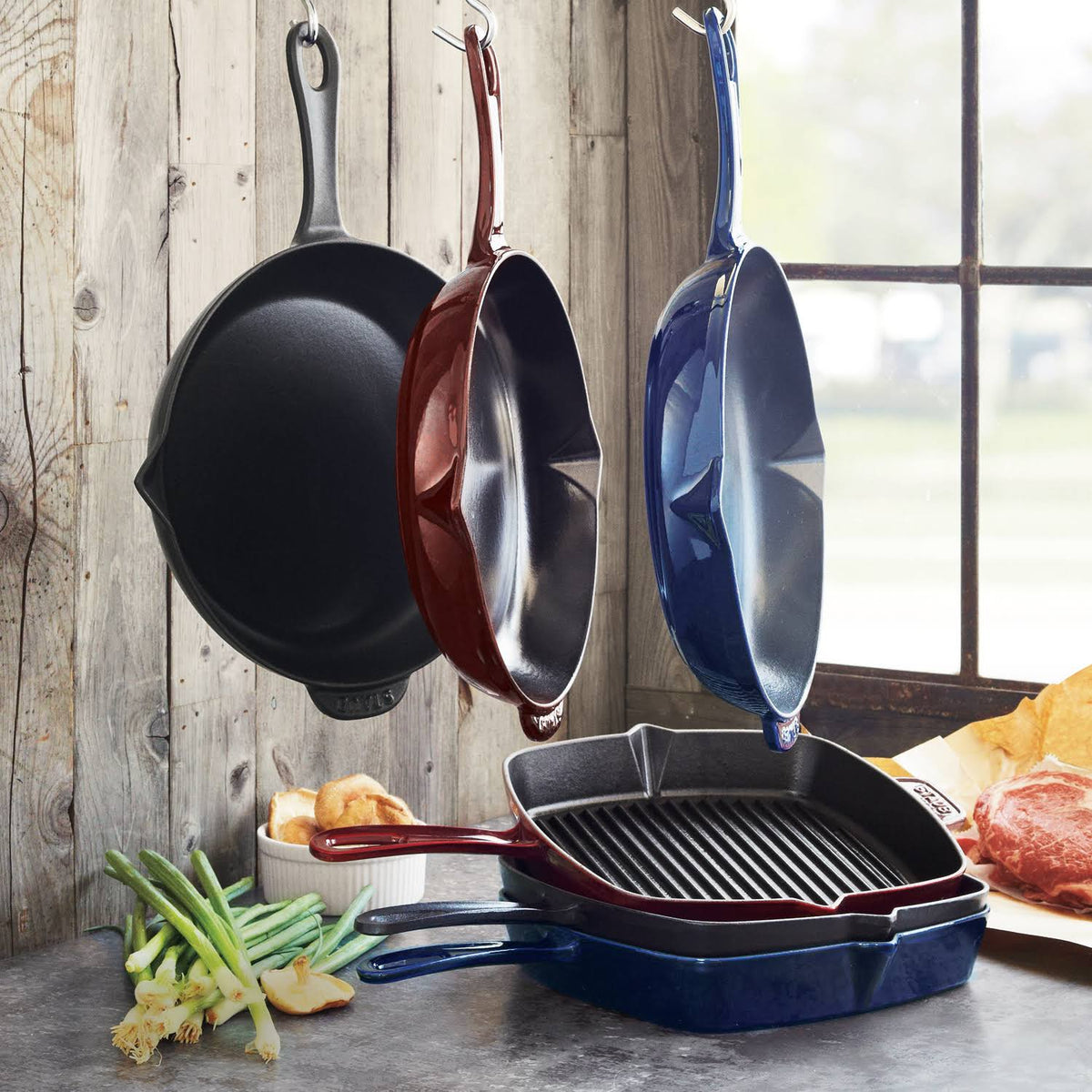 Cast Iron Fry Pan, 12-in, Grenadine M409631