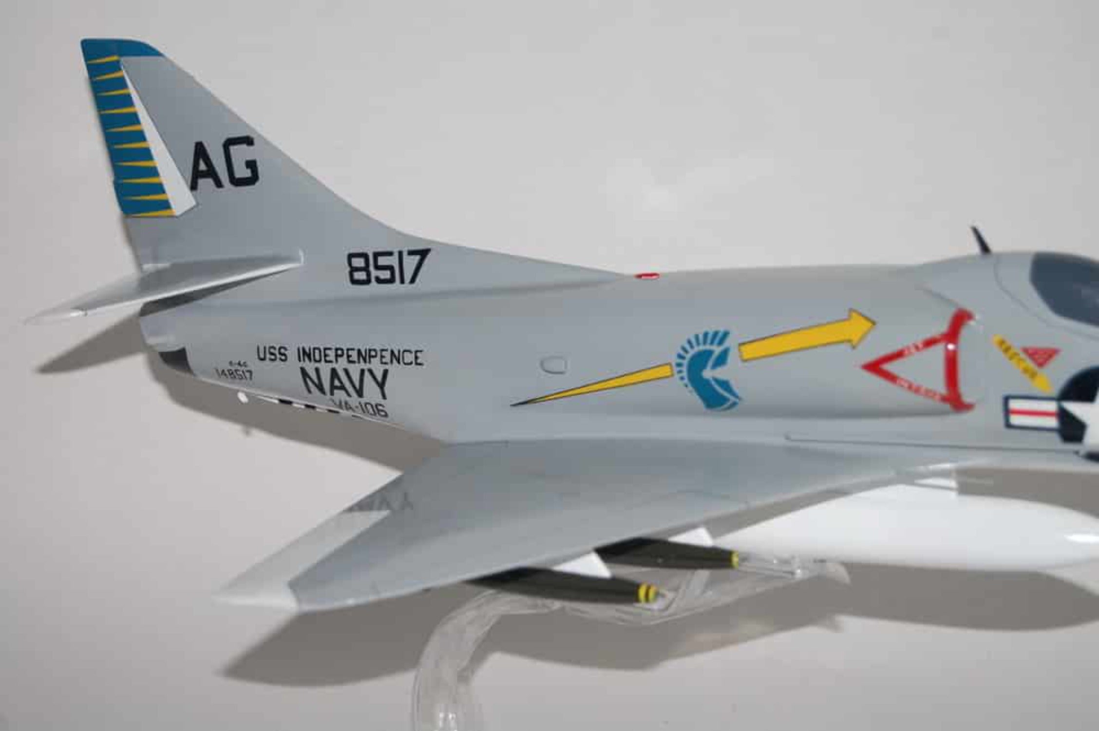 Mahogany Navy Model R877089