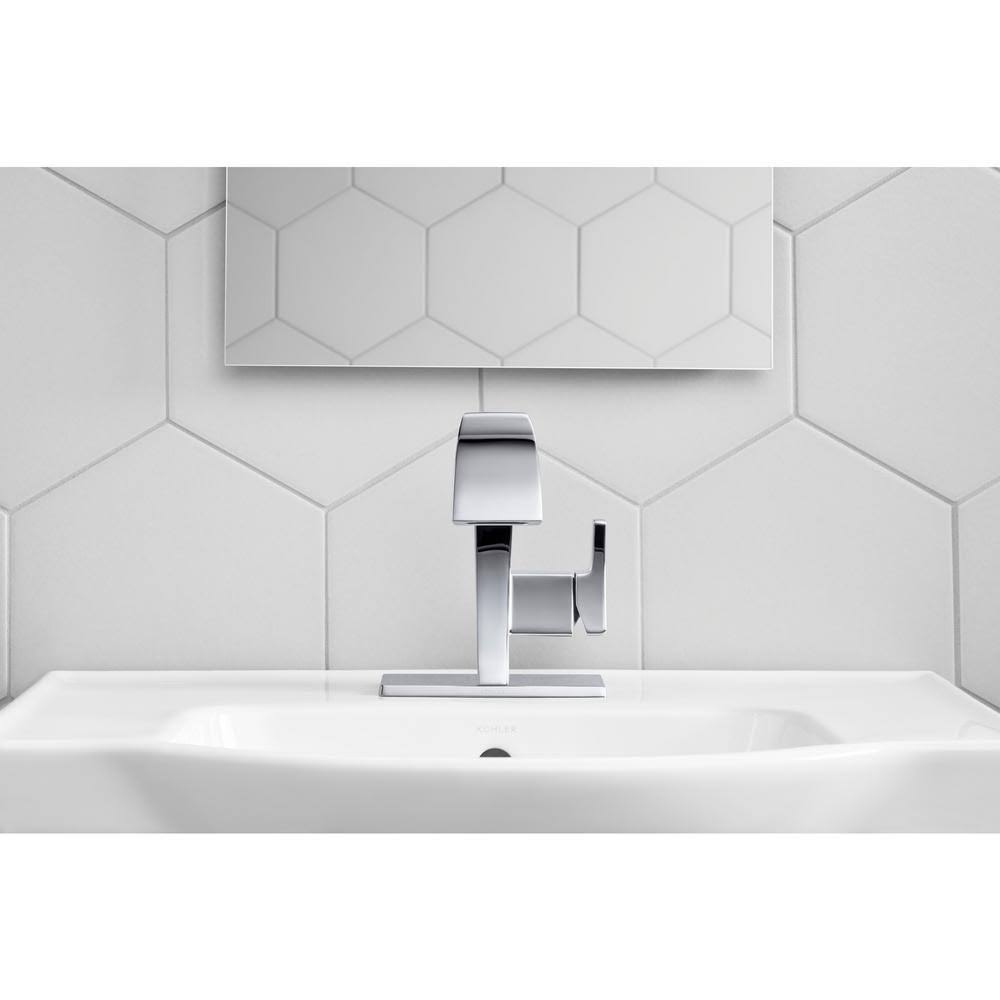 Polished Chrome Single-Hole Single-Handle Bathroom Faucet E8368